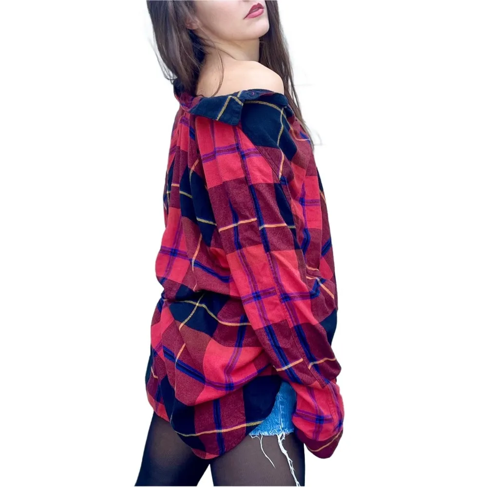 Urban Outfitters Oversized Lumberjack Grunge Red Plaid Flannel Button Down Shirt - Image 2