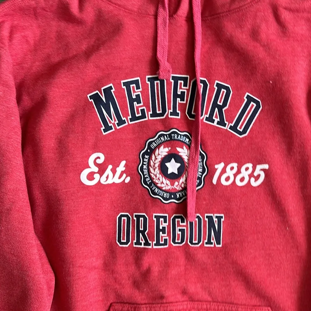 Medford Oregon hoodie Size M - Image 2