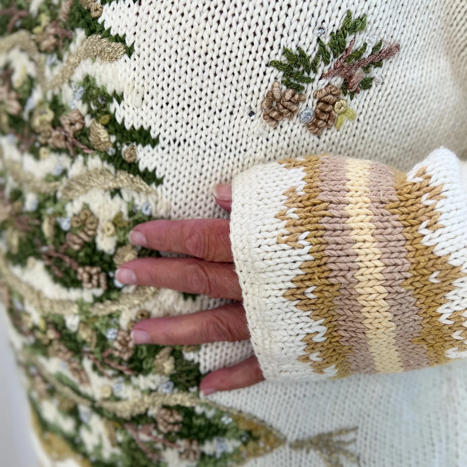 Vintage Christmas Tree Sweater Ivory Neutrals Gold Beaded Embellished by Tiara Size 2X - Image 4