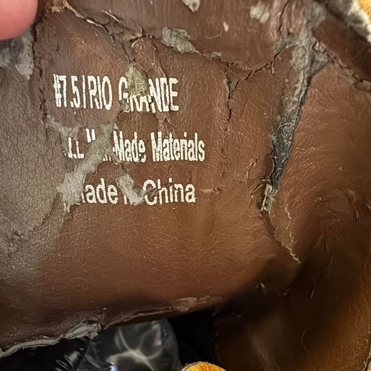 Very Volatile Western Cowboy Boots Womens 7.5 Heeled Tan Faux Leather Distressed - Image 6