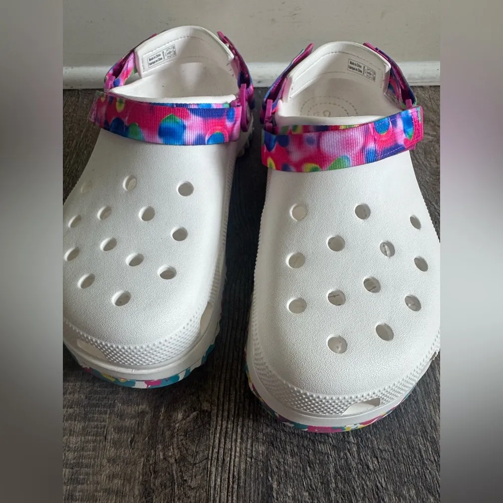 CROCS CLASSIC HIKER SOLARIZED CLOG WHITE/MULTICOLOR Shoes Mens size 11 NWOT - Image 4
