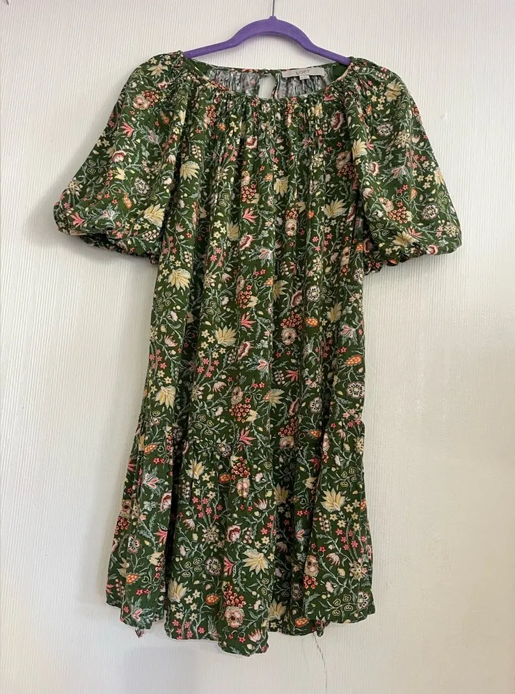 LOFT Green Floral Dress with Pink and White Accents - $31 (65% Off Retail) - From Natividad LOFT Green Floral Dress with Pink and White Accents - $31 (65% Off Retail) - From Natividad