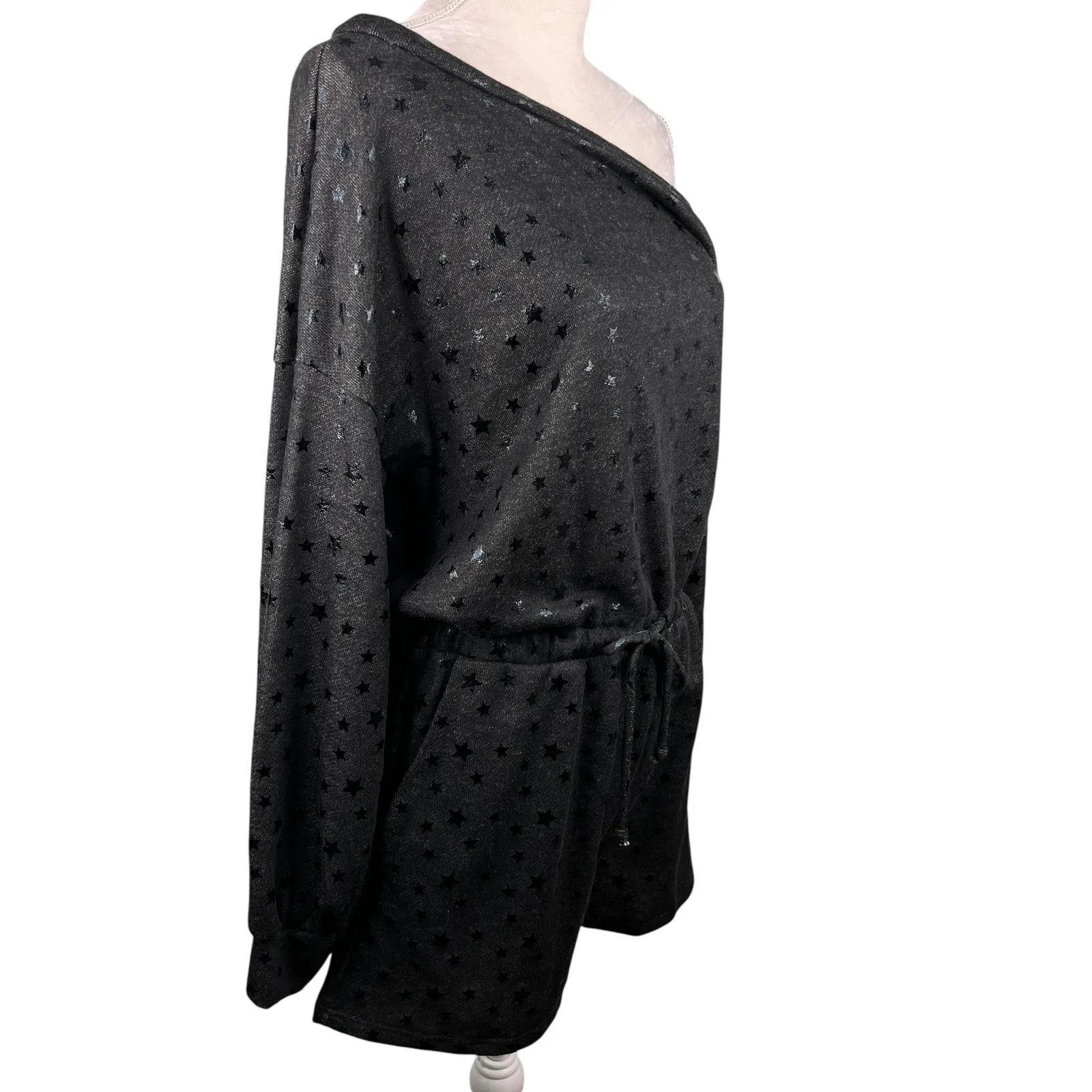 Le Lis Collection Romper Black Stars Large Pockets Off Shoulder New - Image 5