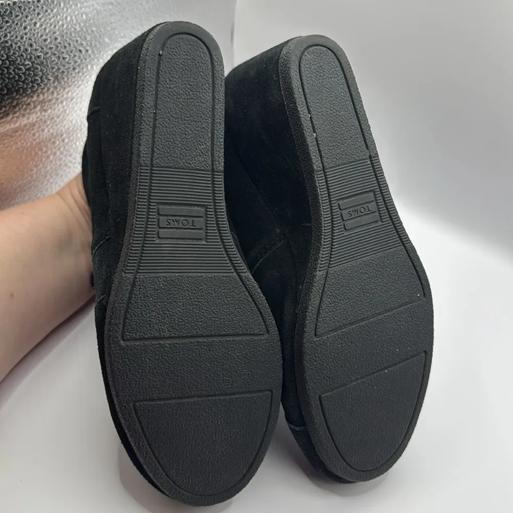 TOMS Women's Black Suede Desert Wedges Size 7 - Image 16