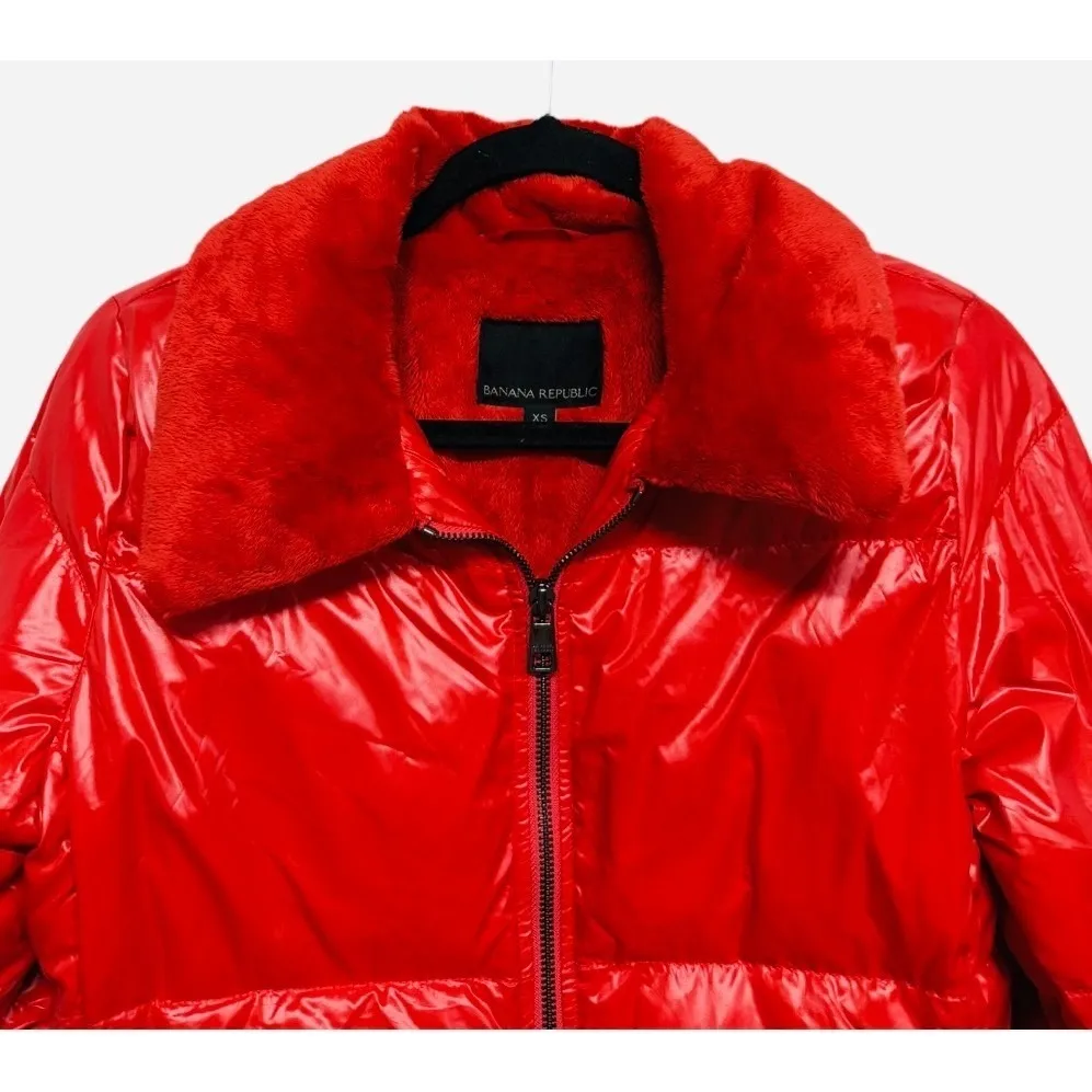 Banana Republic True Red Puffer Down Filled Water Repellent Jacket Coat Size XS - Image 2