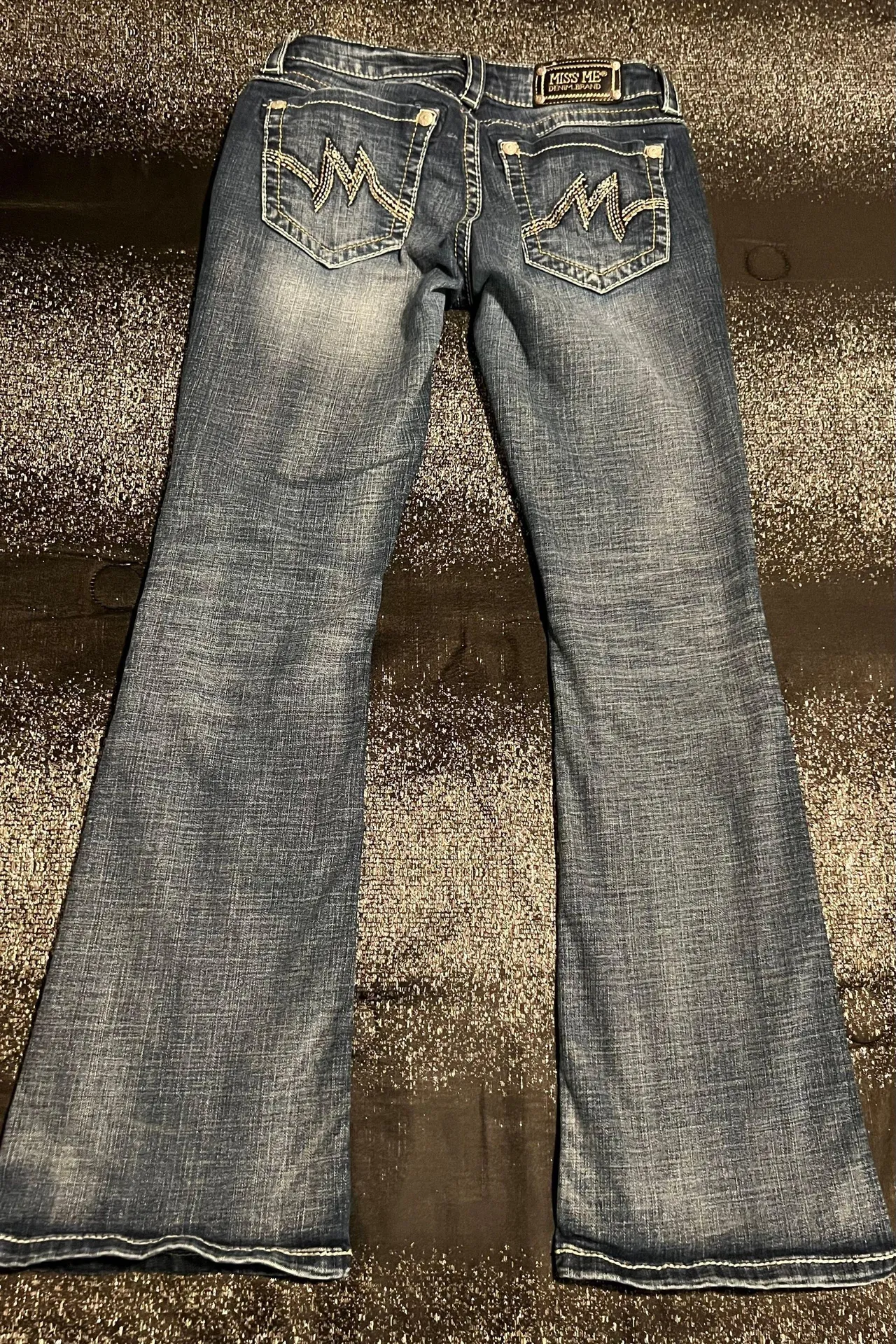 Womens sz28" bootcut  jeans - Image 3