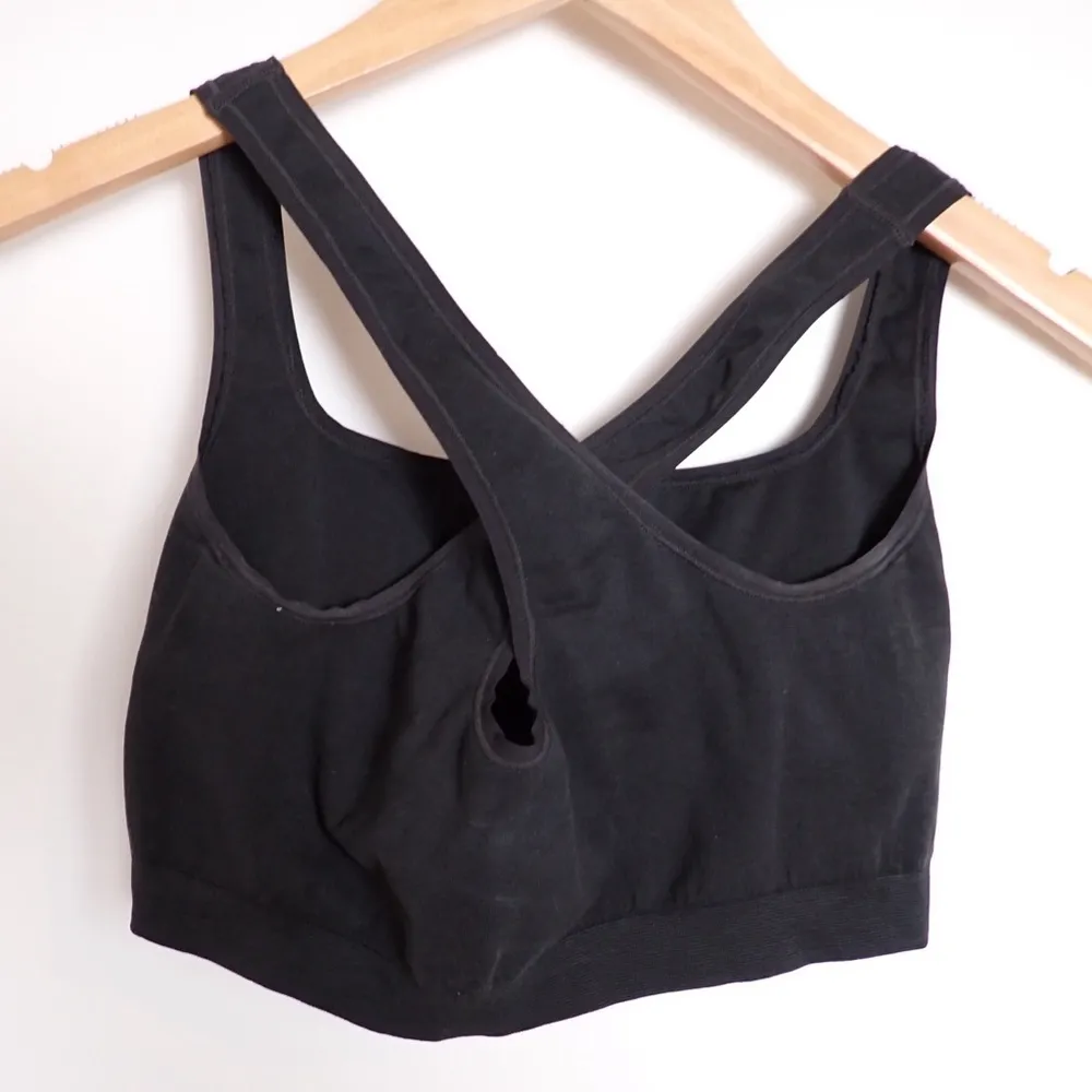 Yitty Fabletics Black Cross Back Low-Medium Support Bra size M - Image 6