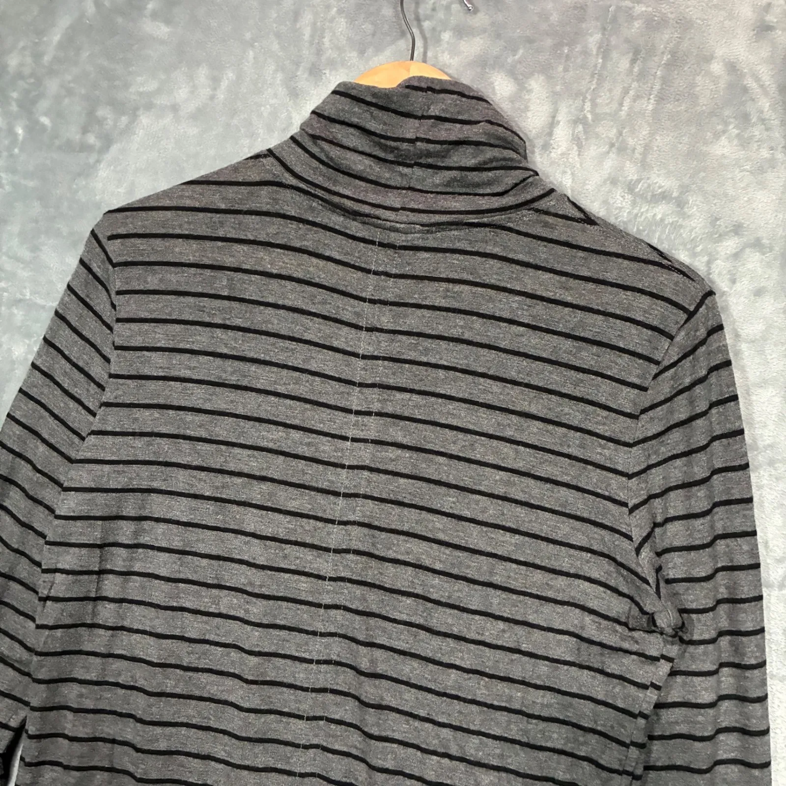 Athleta Striped Turtleneck Long Sleeve Top Gray Black Size S - Image 4