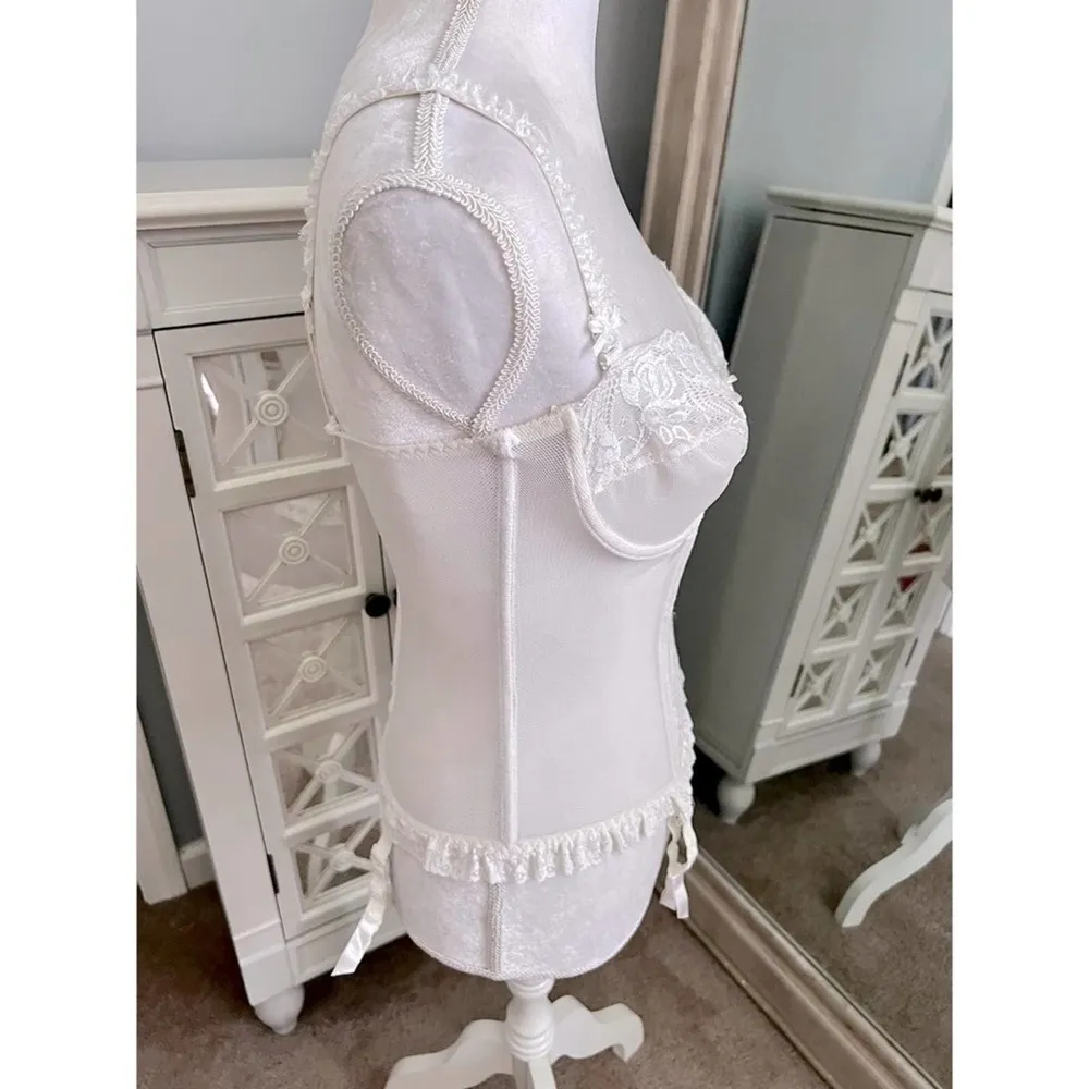 Victoria’s Secret Gold Label Vintage Lace Bustier Lingerie with tags 36D - Image 12