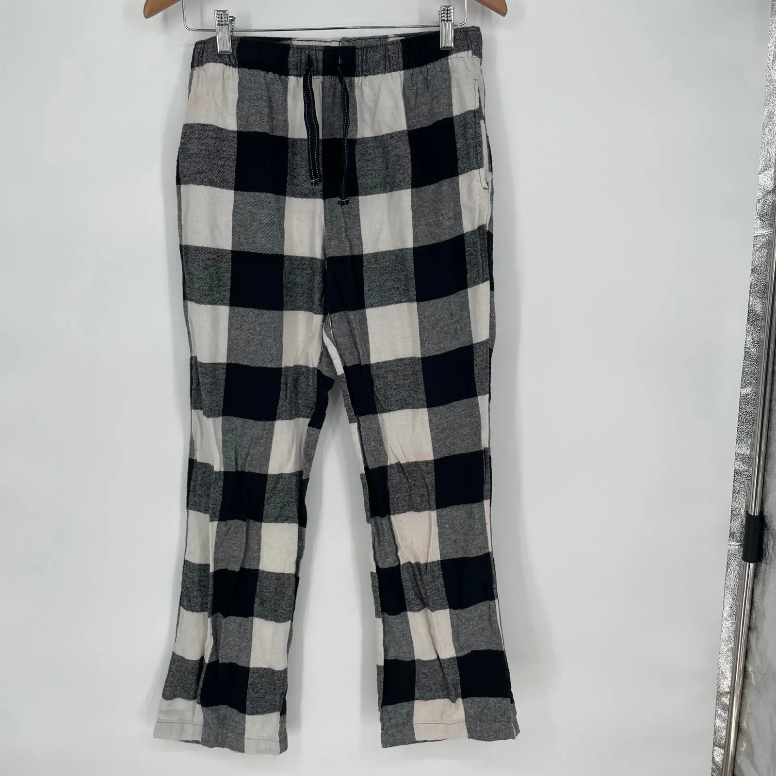 Old Navy Flannel Pajama Pants Black White Buffalo Plaid Lounge Sleepwear Size M - Image 2