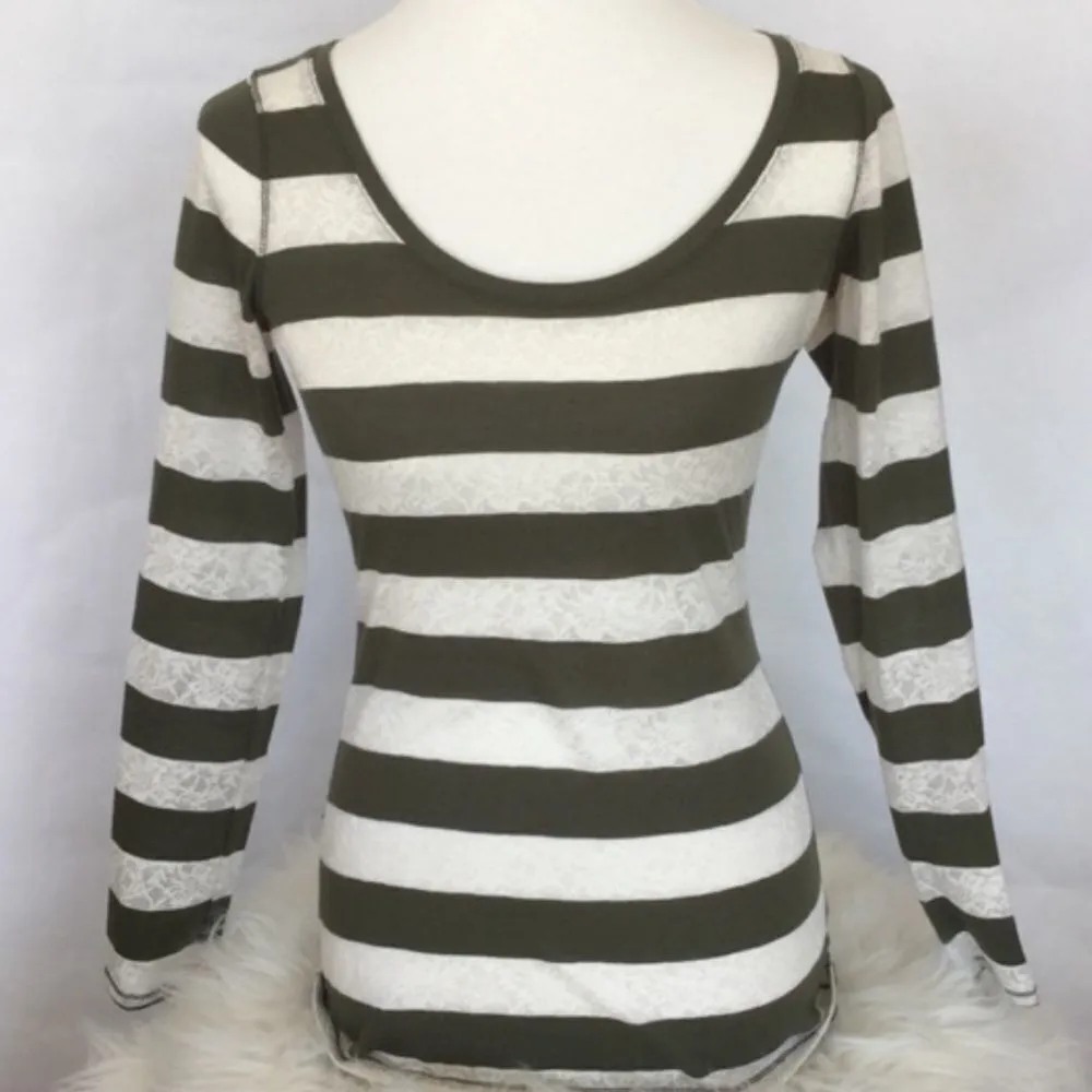 ✨Express Green&Cream Striped Lace Long Sleeve Top✨ - Image 2