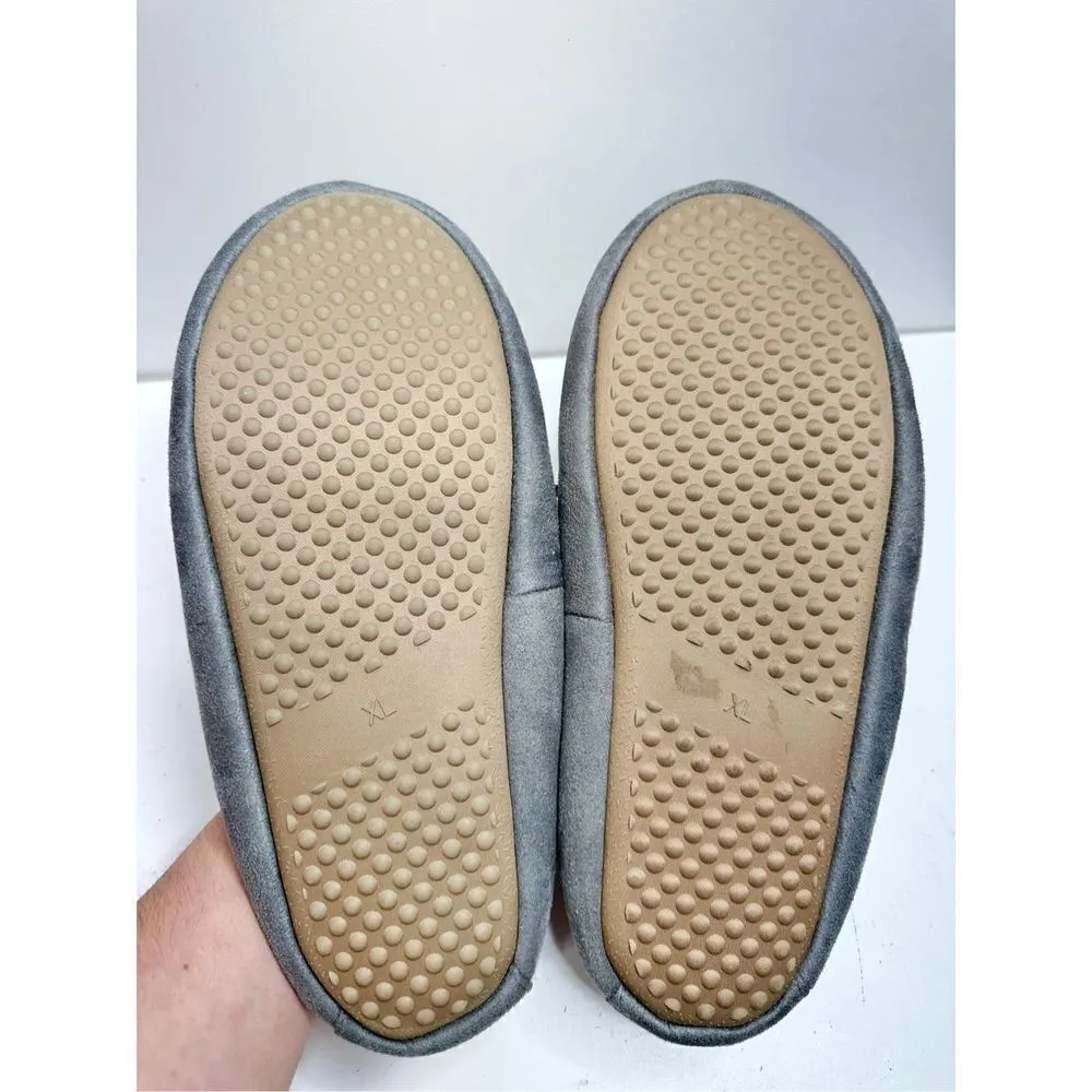 Nordstrom Rack Slippers Womens Size X-Large Faux Fur Gray Slip On Style - Image 7