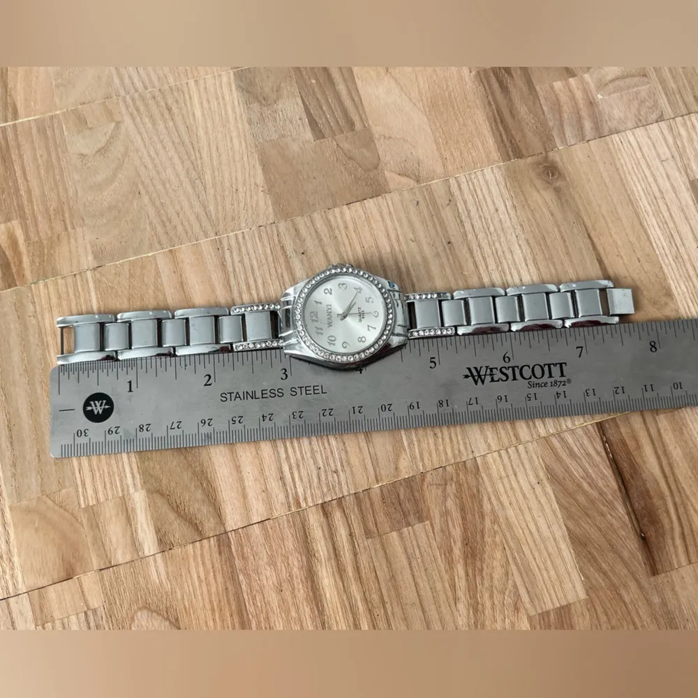 Fashion Watch Wanyl Brand Silver - Image 10