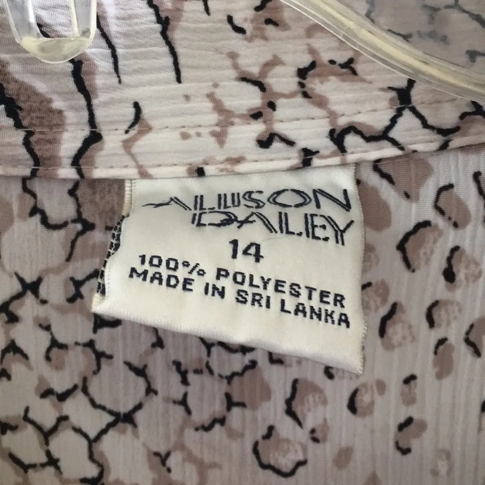 Allison Daley FINAL MARKDOWN LADIES  blouse 14 - Image 3