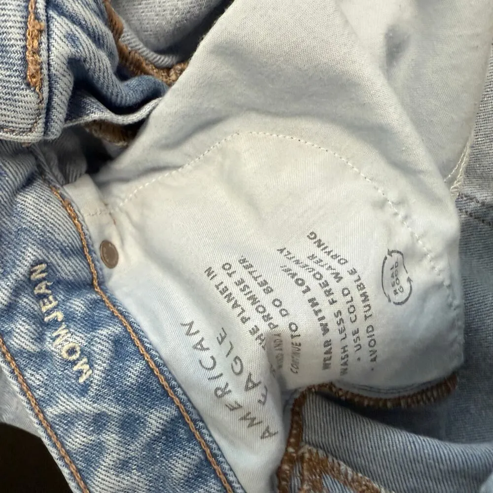 American Eagle Mom Jeans Women's 10 Light Blue Strigid Hi Rise Tapered Leg - Image 7