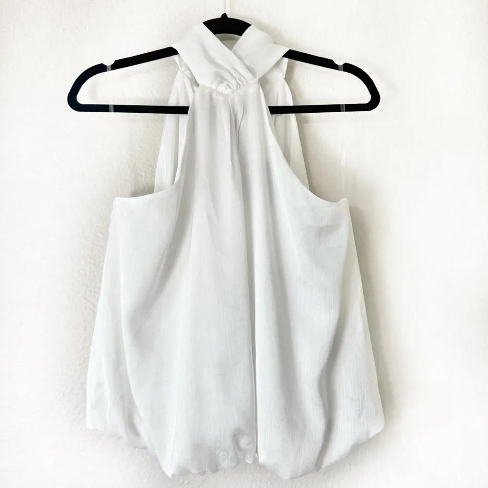 New Daytrip White Bubble Hem Halter Tank Top Size Large - Image 2