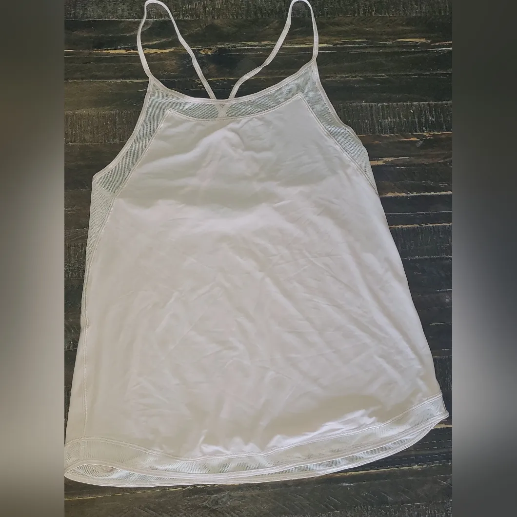 Lululemon Mix & Mesh Tank Womens Size XS - Image 3
