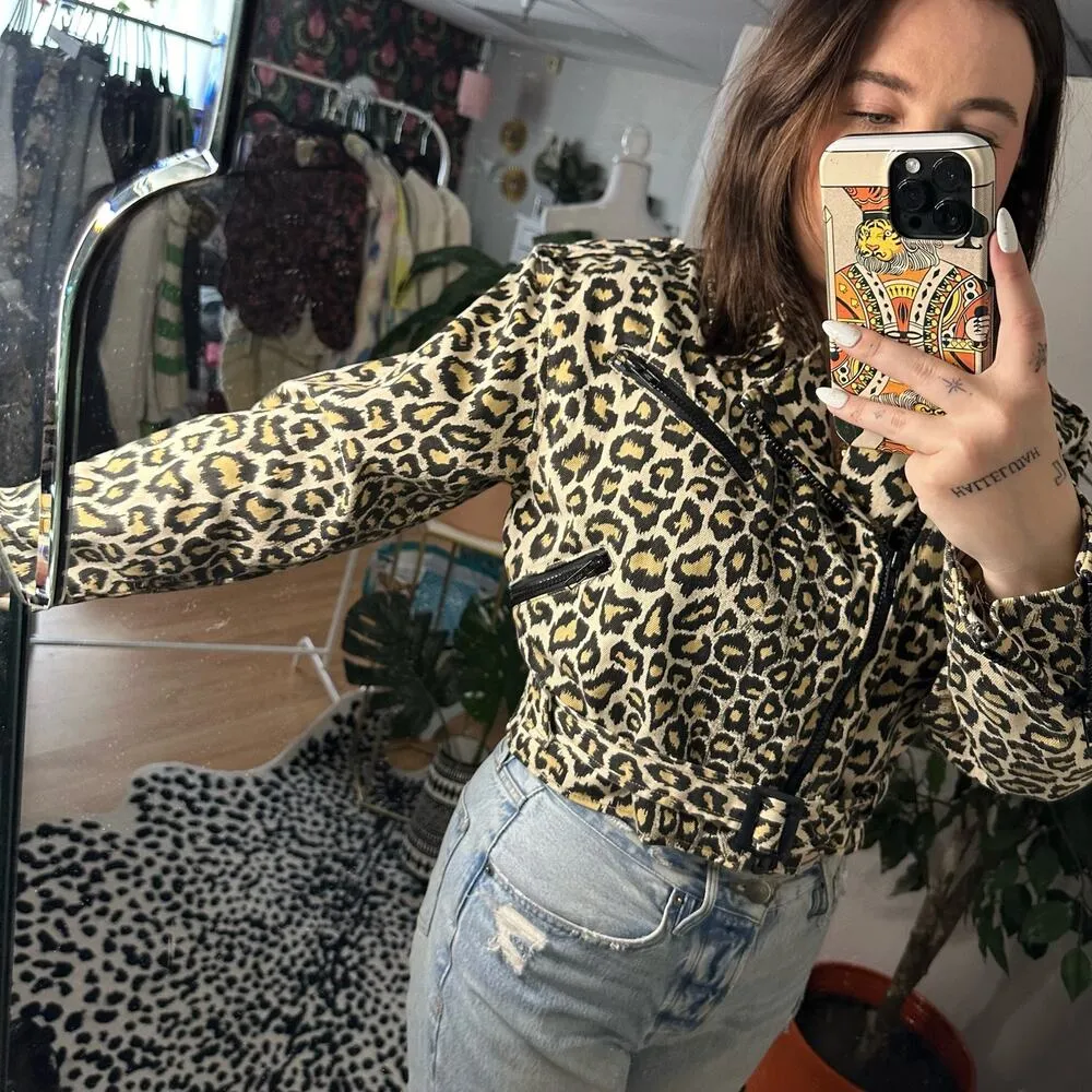 Vintage Leopard Cheetah Print Zip Long Sleeve Cropped Moto Jacket Black - Image 2
