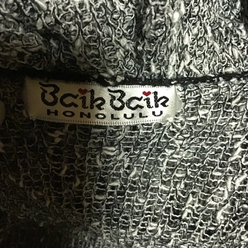 Baik Baik Boho ruffled cardigan Gray - Image 2