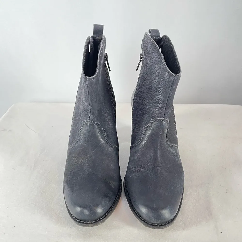 Charles David Leather‎ Zipper Ankle Booties in Grey Size 5.5 - Image 7