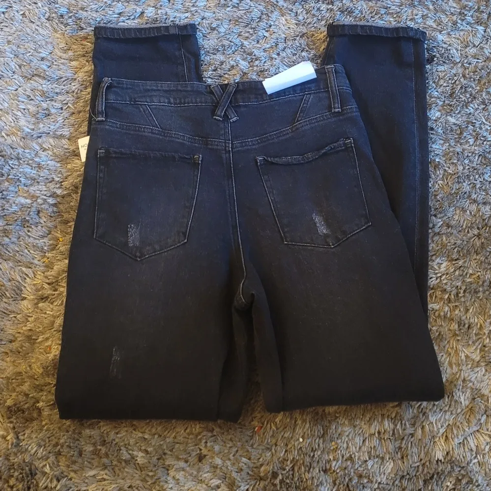 NWT! BP. Nordstrom Black Distressed Tapered Leg High Rise Mom Jeans 30 - Image 7