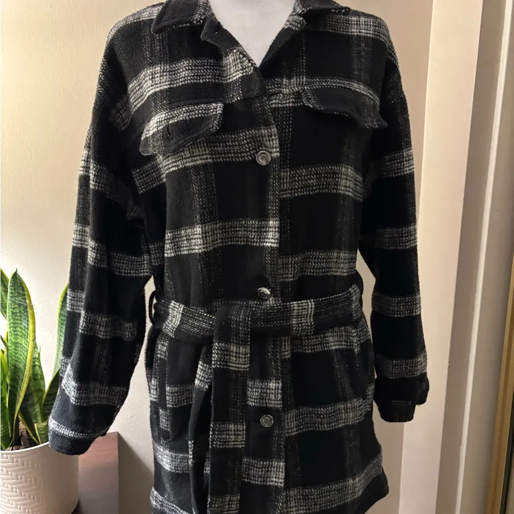 HYFVE Black and Gray Plaid Trench Coat Size M - Image 12