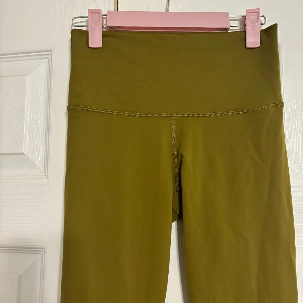 Aritzia TNAction Green / Brown Leggings - Image 4
