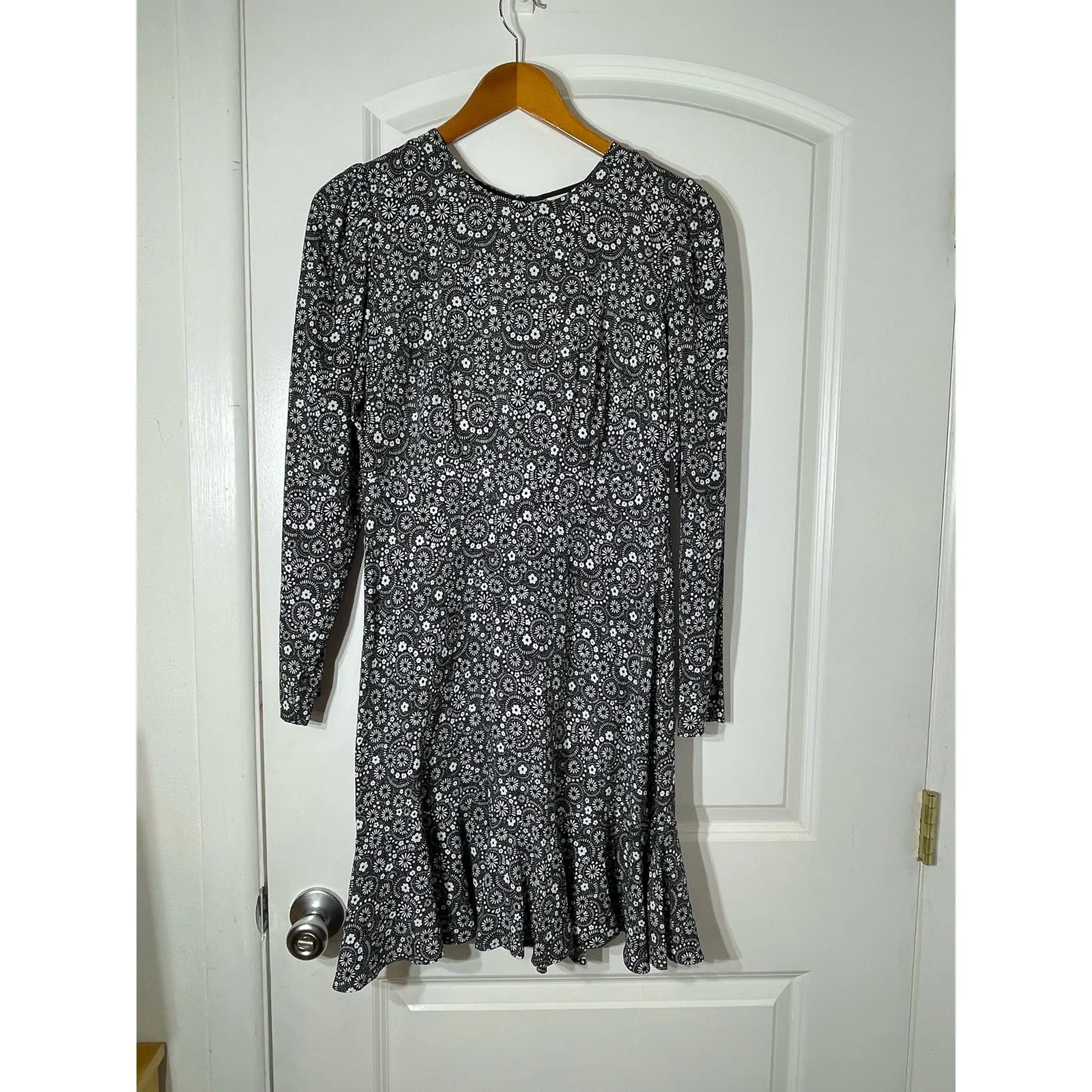 Boden Mini Dress Size 4 Black Dainty Flower Peplum Hem Preppy Country Club NWT - Image 3