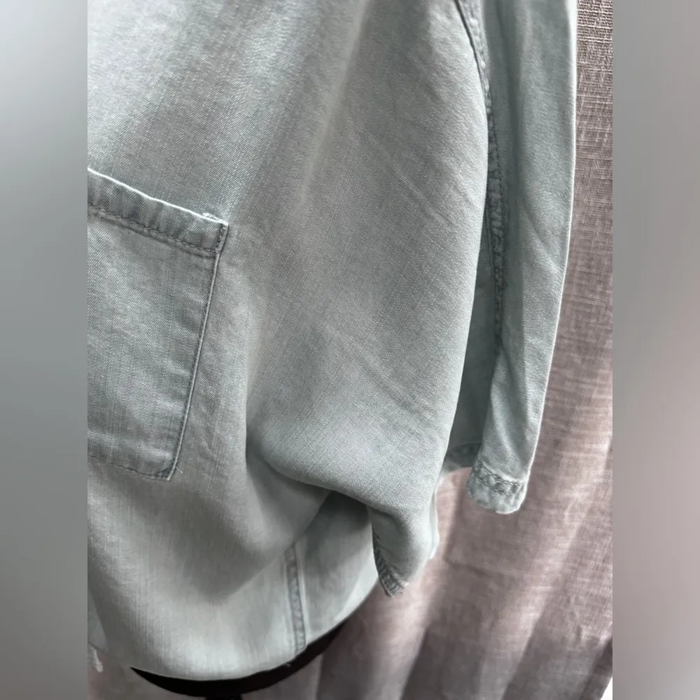 Harper  Short Sleeve Button up Shirt NWT size Medium - Image 7