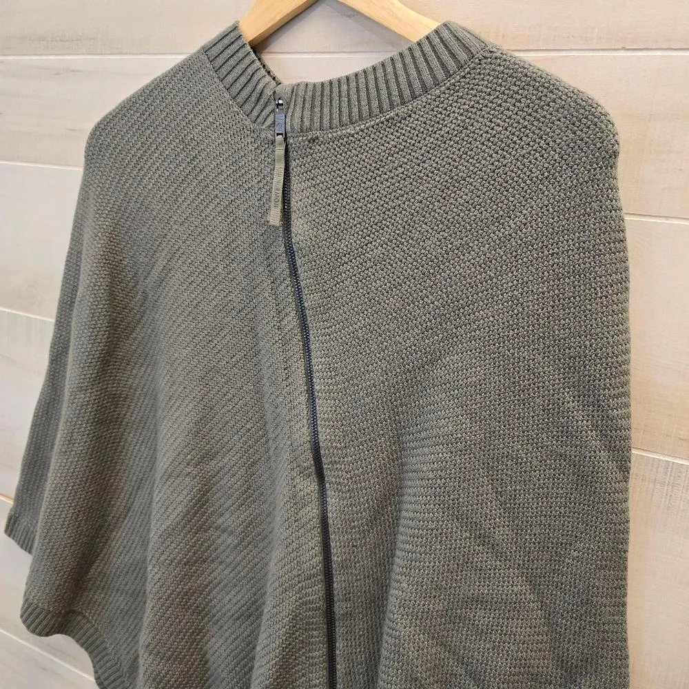 {OS} Lululemon On Thr Go Poncho Sweater Scarf Combo In Grey Sage - Image 4
