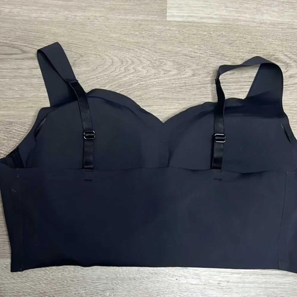 Rhonda Shear Seamless‎ Black Bra, Size 1X (Plus Size Comfort) - Image 4