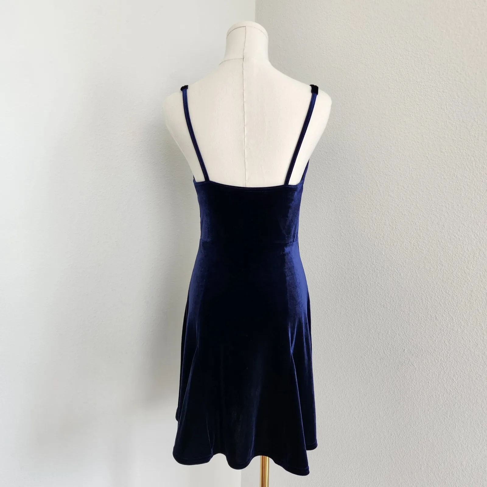 Victoria’s Secret Blue Velvet Empire Waist Skater Dress Flare Skirt XS - Image 5