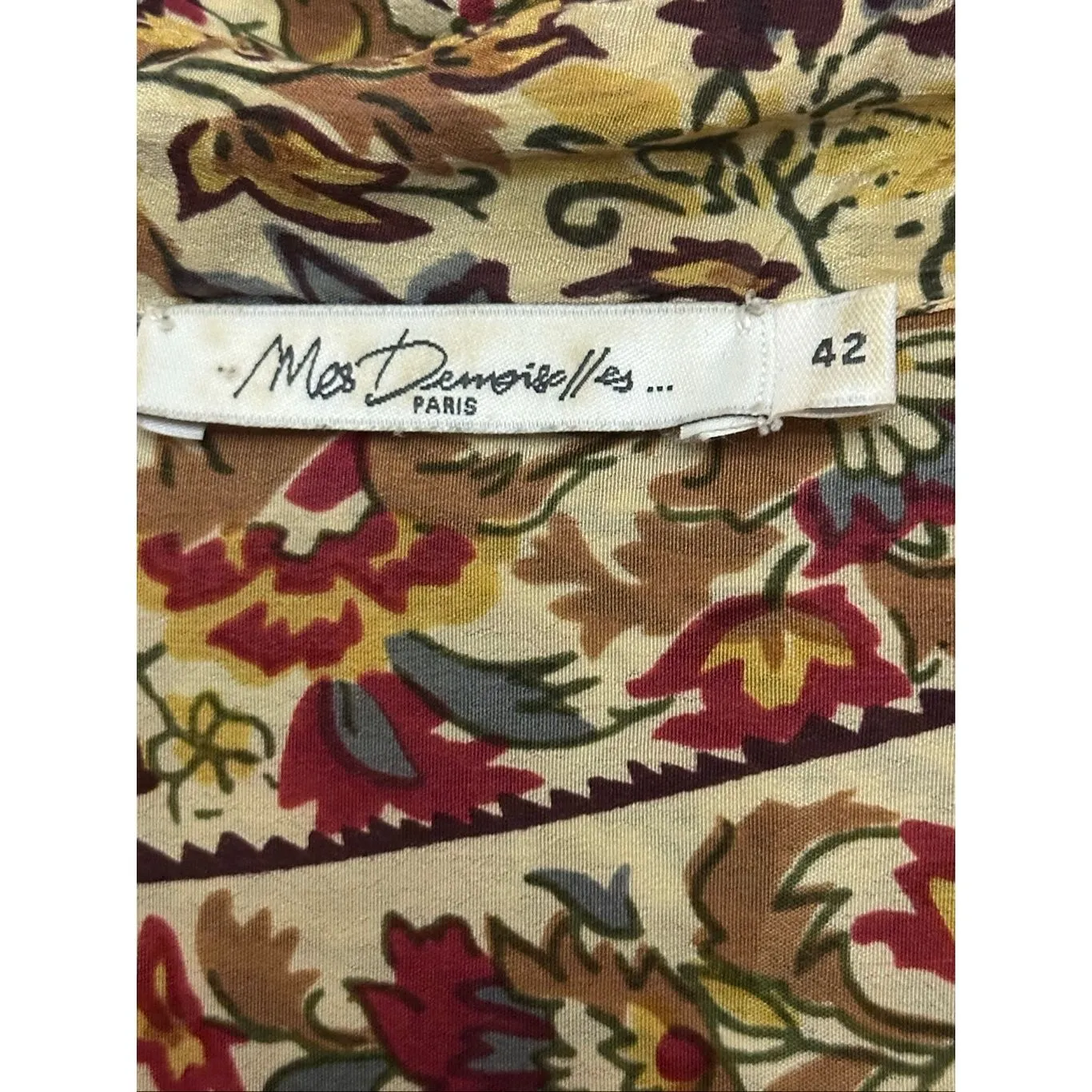 Mes Demoiselles Paris Floral Print 100% Viscose 19W_ Peony Size: XL Tan Size undefined - Image 4