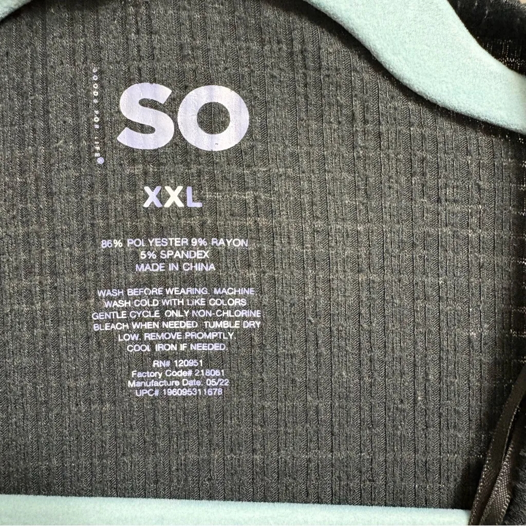 SO Women’s XXL Black Cropped Knotted Hem Long-Sleeve V-Neck Top Casual Sporty - Image 2