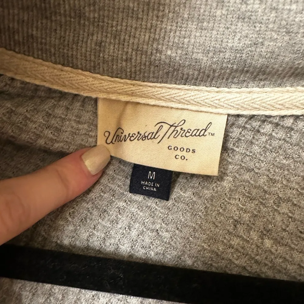 Universal Thread Grey Waffle Knit Quarter zip sweater - Image 5