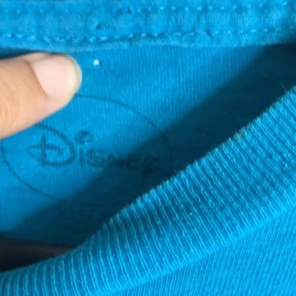 Disney characters 2012 graphic T-shirt size XL - Image 6