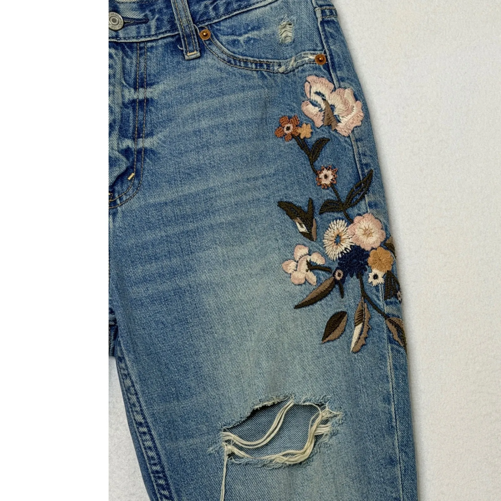 Abercrombie & Fitch Annie High Rise Girlfriend Jeans Sz 24/00 Floral Embroidery - Image 4