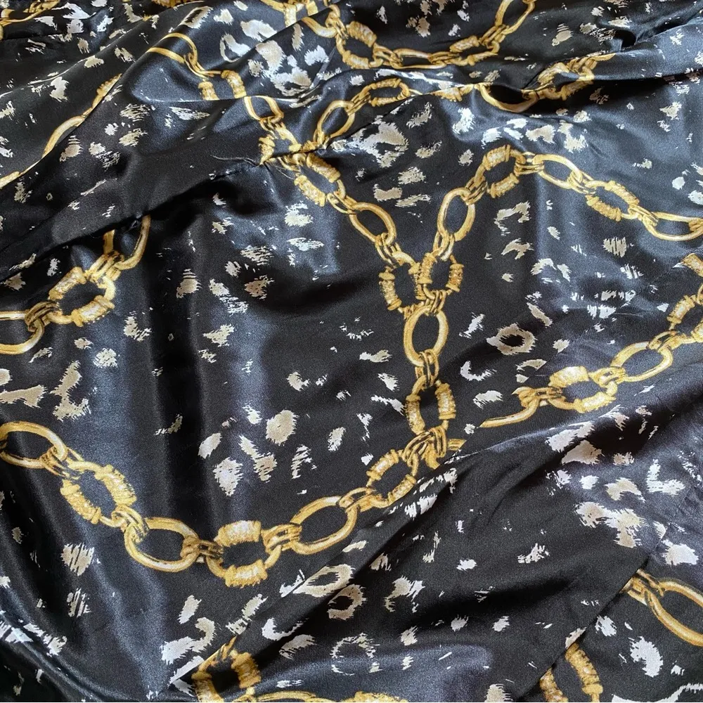 Vintage 1990s Dennis Basso Black Belted Genuine Leather (Suede) Jacket - Image 6