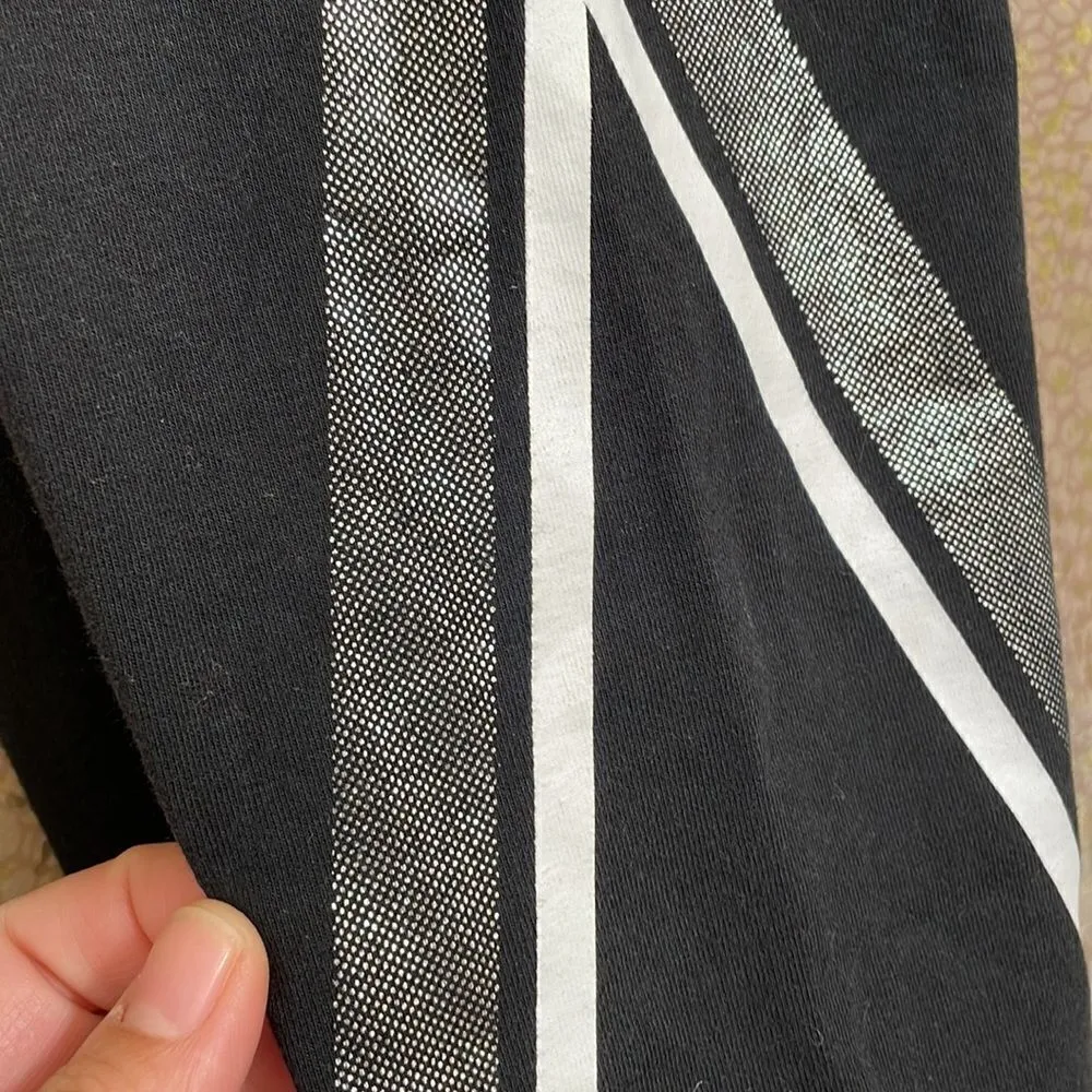 PINK Victorias Secret RARE black/silver sequin bling yoga pants, size XS, EUC - Image 6