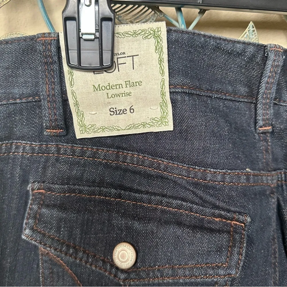 Loft modern flare lowrise Sz 6 NWT - Image 5