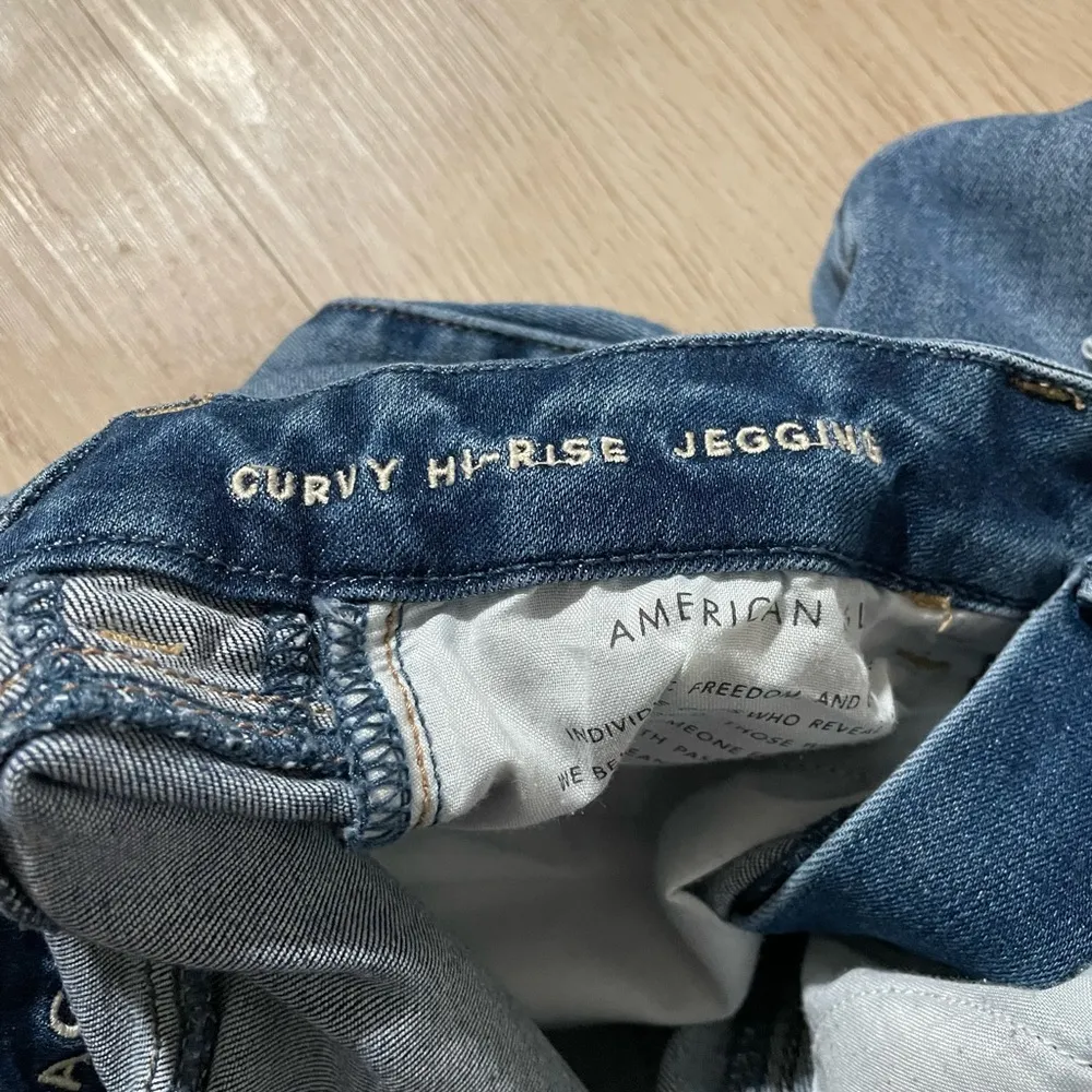 American Eagle Curvy High Rise Jeans Size 4 - Image 5