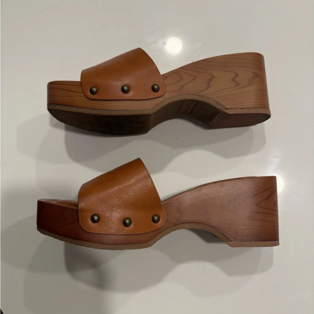 Splendid Women's Tan Leather Slide Sandals - Image 8