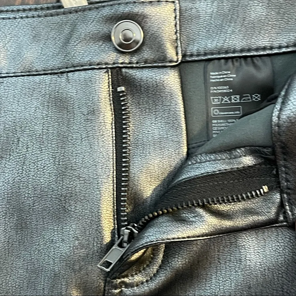 H & M New with Tags Faux Leather Biker Mini Skirt - Image 9