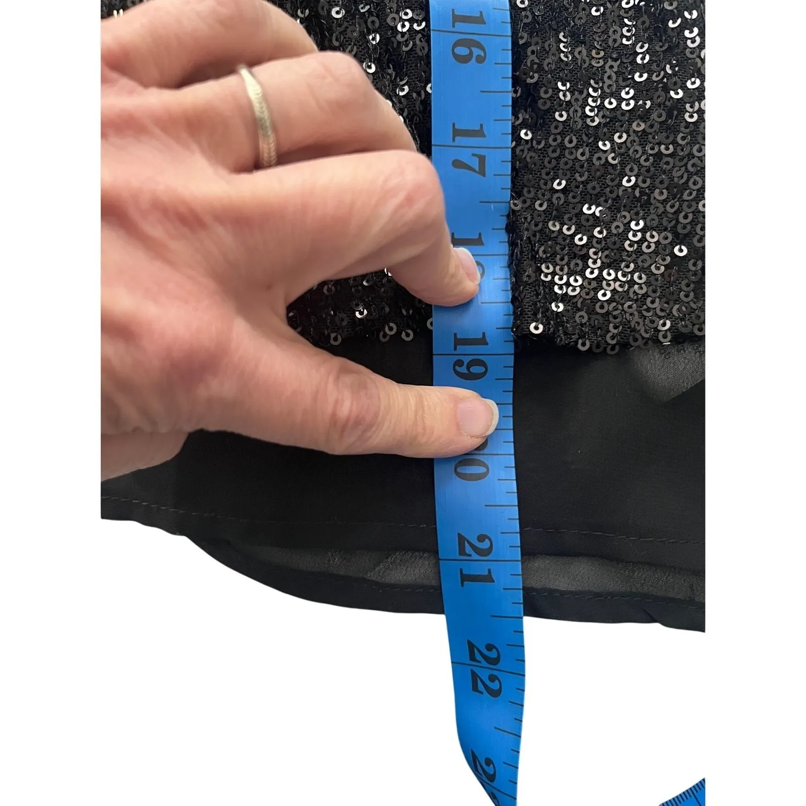 Saints & Hearts Black Sequin Tank Top L Sheer Hem‎ Glam Party Blouse Size L - Image 9