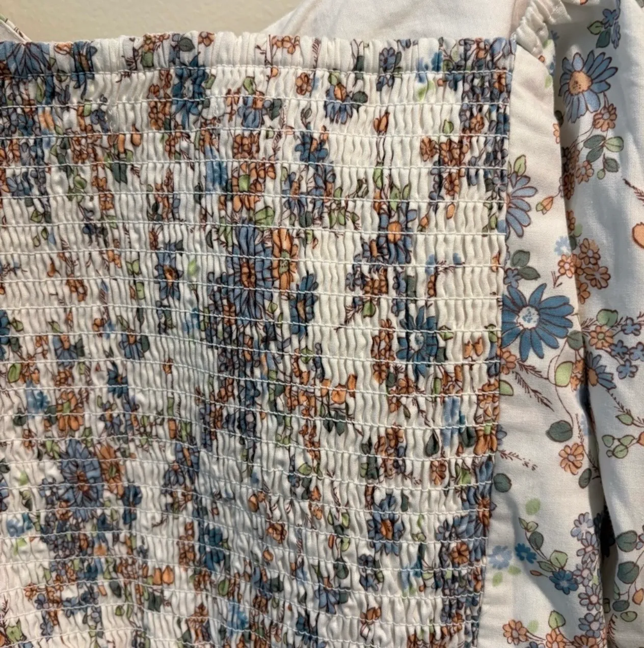 NWT Abercrombie & Fitch Puff Sleeve Smocked Floral Crop Top Cottagecore Boho S - Image 7