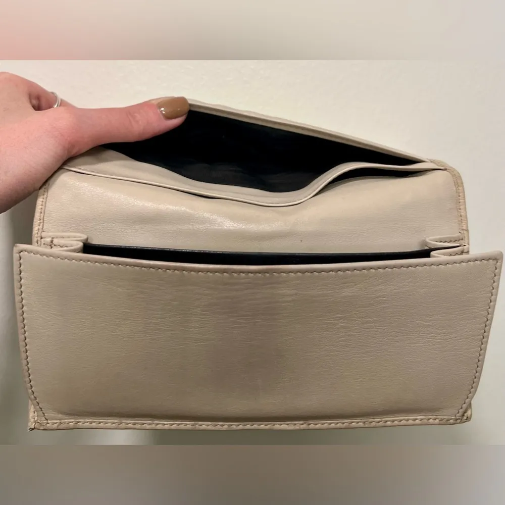 Gucci Guccissima Leather Engraved Heart Continental Wallet | Ivory - Image 11