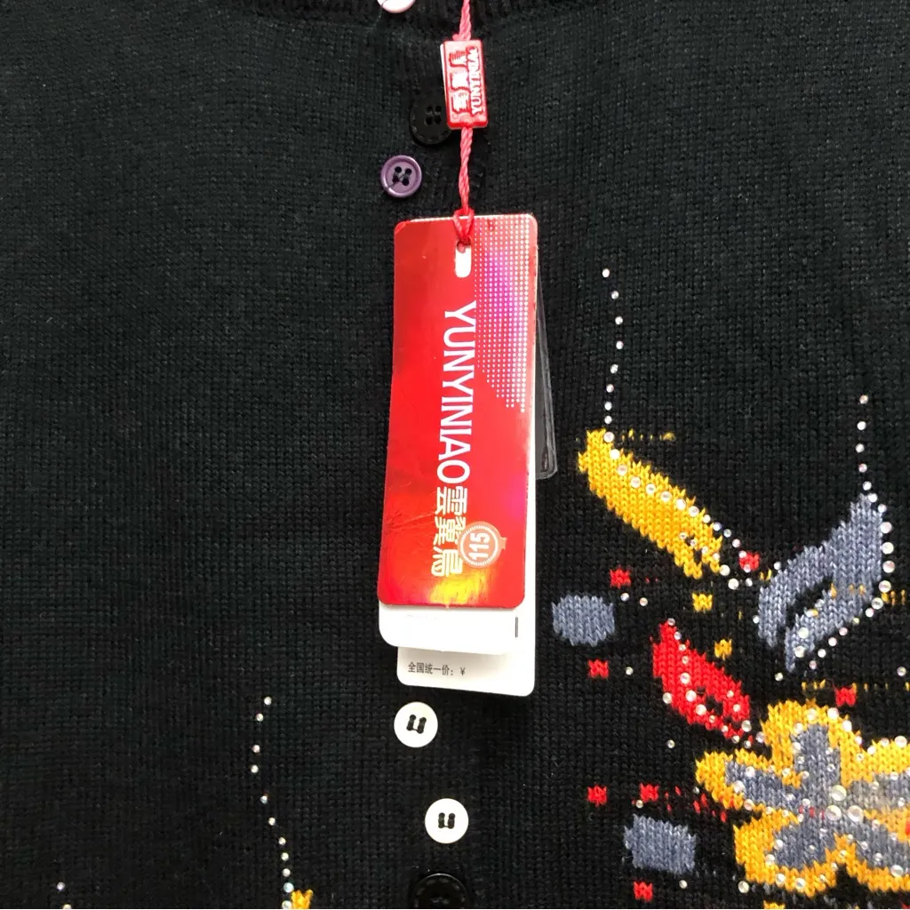 NWT Vintage Women’s Floral Cardigan Sweater Cashmere Wool Asian Inspired Granola Black Size undefined - Image 4