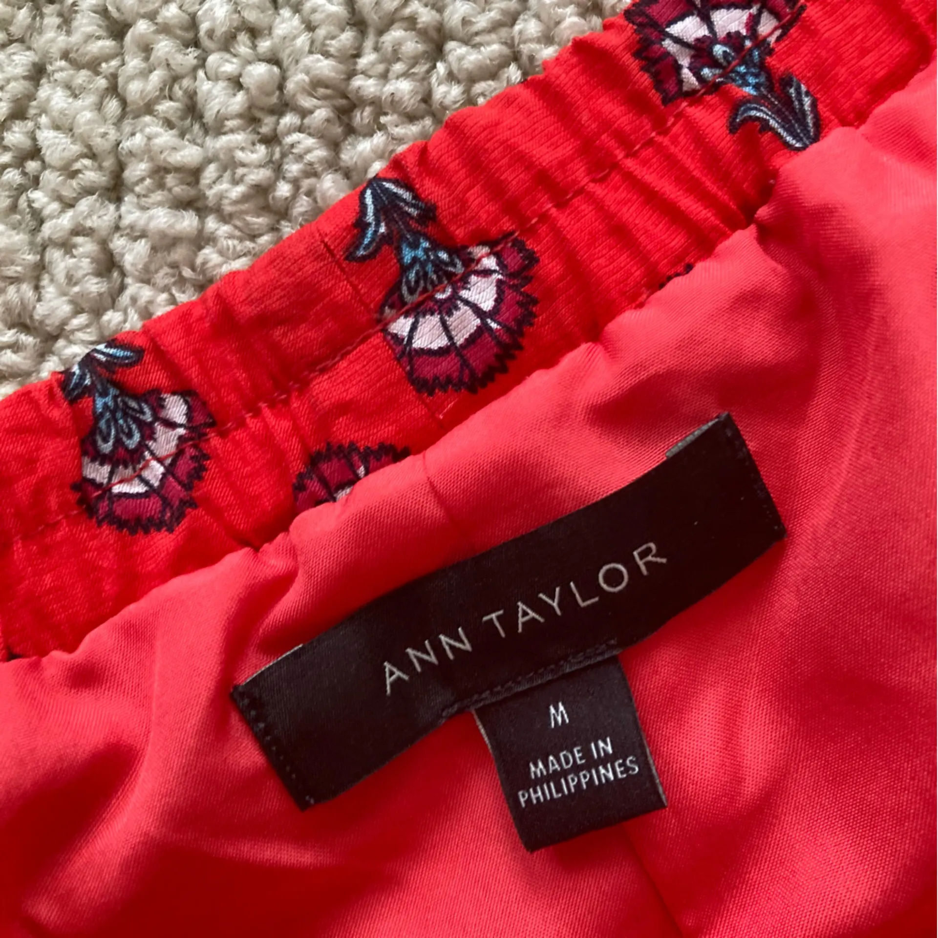 Ann Taylor Tiered Full Body Maxi Skirt Size Medium Bright Red Pattern Like New - Image 3