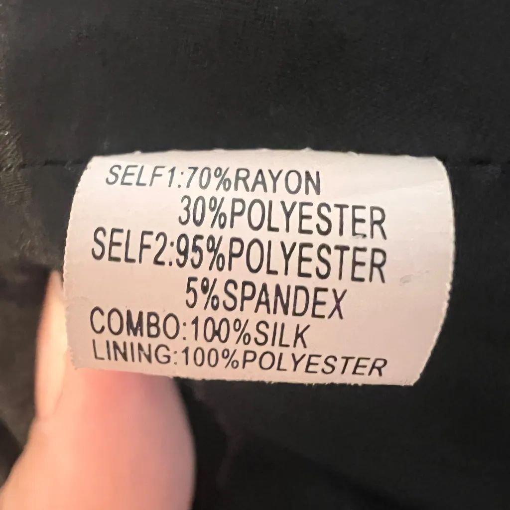 Kay Unger Mini Dress Black Long 3/4 Sleeve Deep V-Neck Sequins Detail Size 8 - Image 8