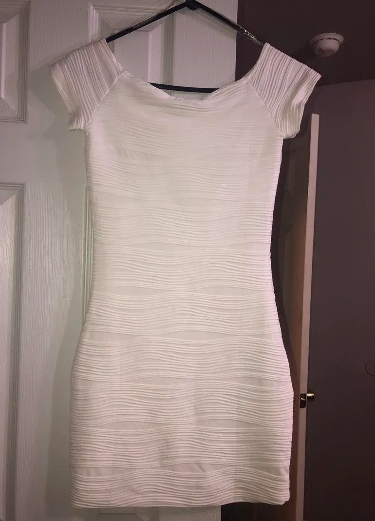 Derek Heart White Bodycon - Image 2